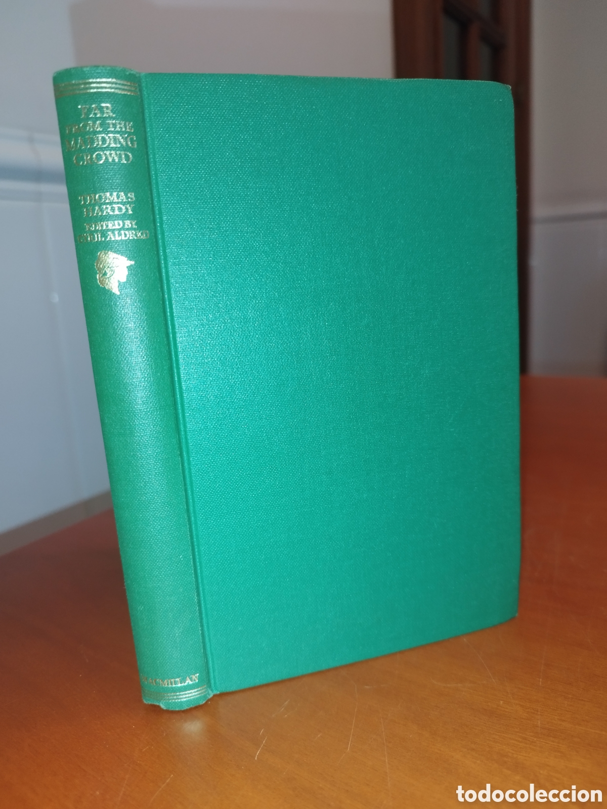 Libros de segunda mano: THOMAS HARDY: FAR FROM THE MADDING CROWD. ED. MACMILLAN, 1965. - Foto 1