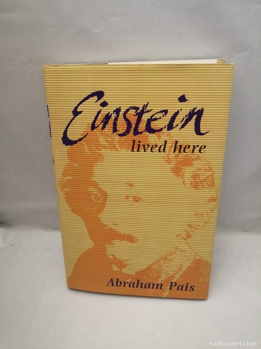 Libros de segunda mano: Einstein Lived Here (First edition, Hardcover) - Foto 1