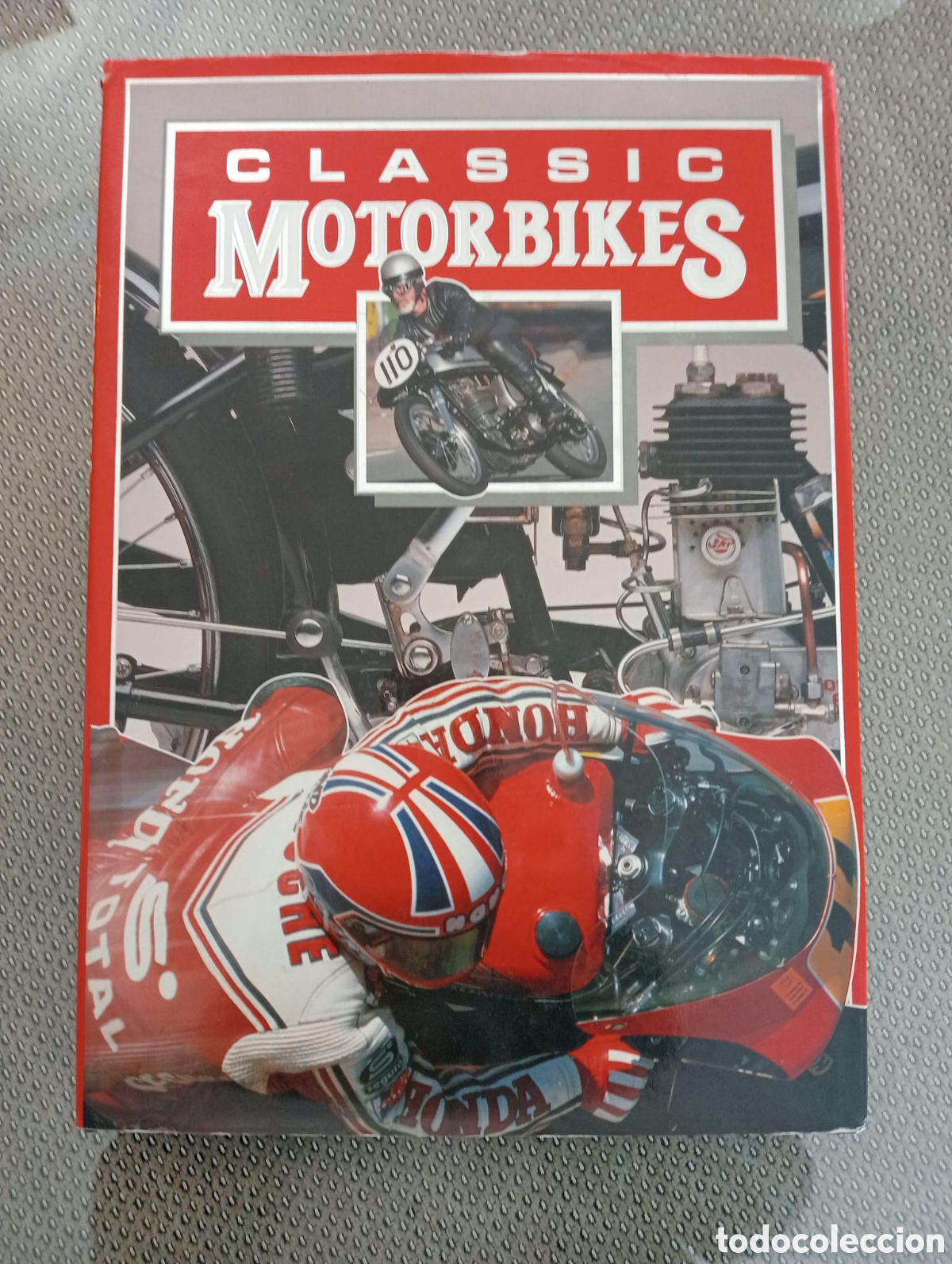Libros de segunda mano: Classic Motorbikes / Roger Hicks. English