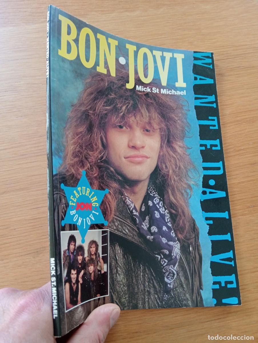 Libros de segunda mano: EN INGL&Eacute;S. EDICI&Oacute;N ORIGINAL. BON JOVI, WANTED ALIVE. R&Uacute;STICA. RED HERRING. 1987.