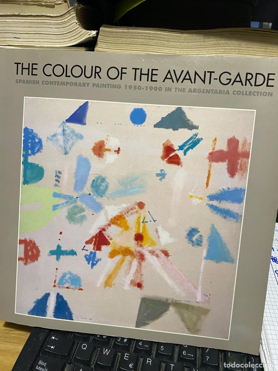 Libros de segunda mano: the color of the avant garde