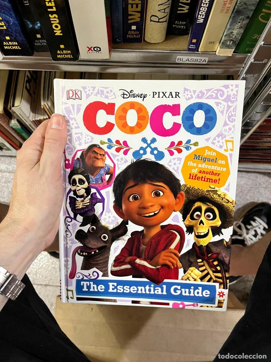 Libros de segunda mano: BLAS82A &mdash; Coco: The Essential Guide (Disney&middot;Pixar / DK)