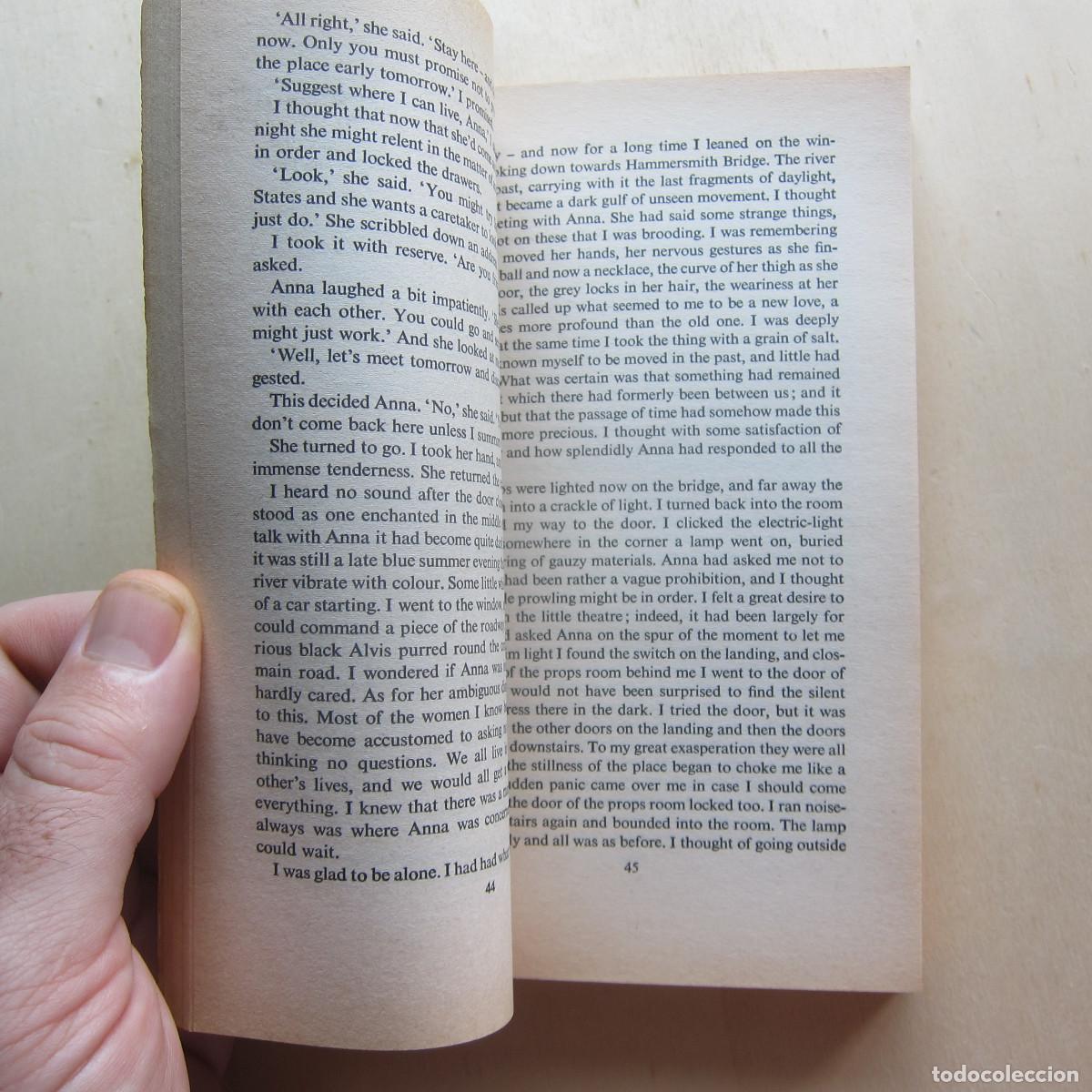 Libros de segunda mano: UNDER THE NET - IRISH MURDOCH (PENGUIN) IDIOMAS - Foto 7