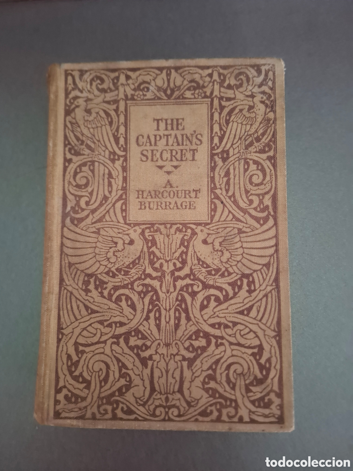 Libros de segunda mano: The captain's secret - A.Harcourt Burrage - 1939 - primera edici&oacute;n
