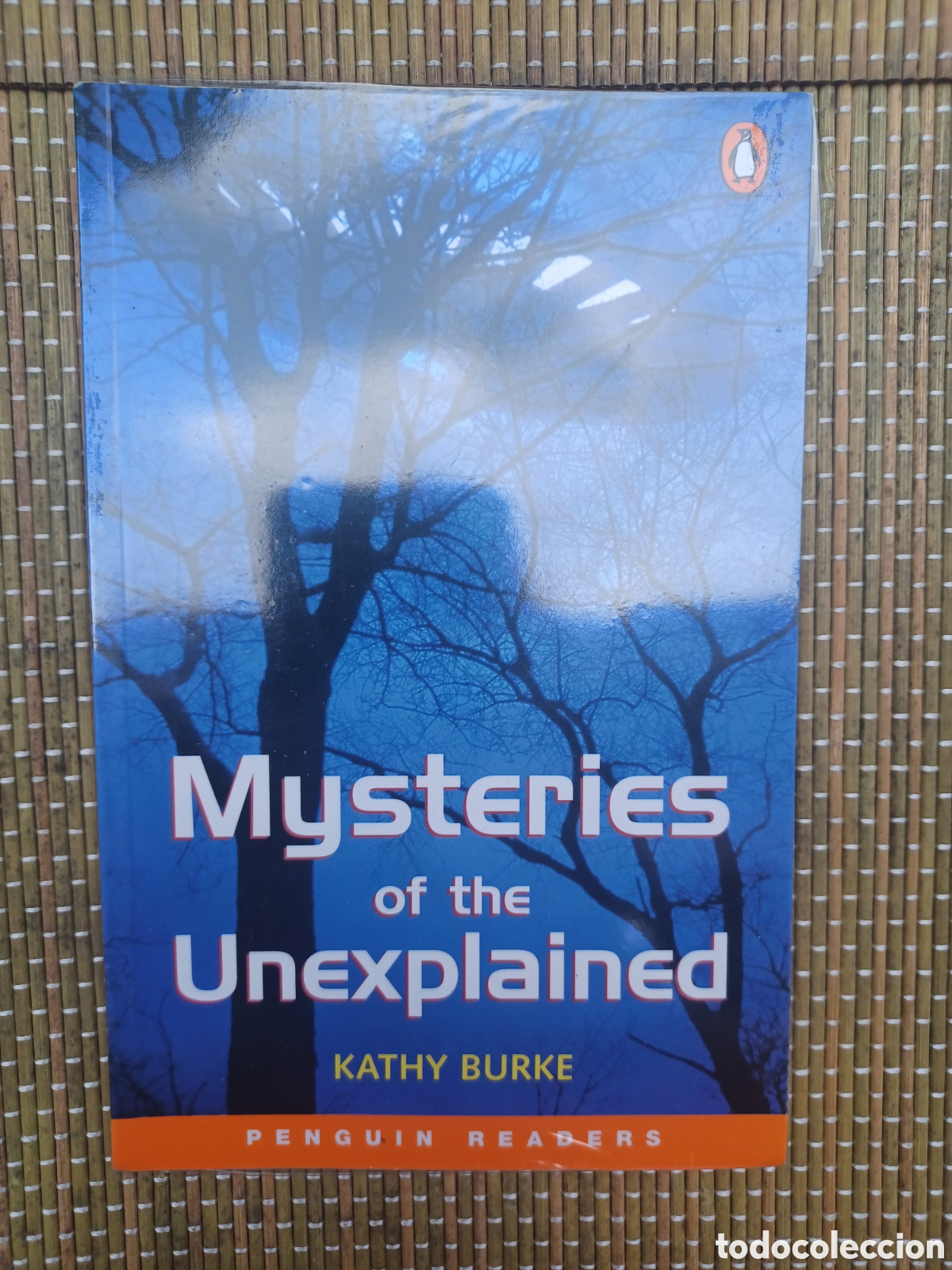 Libros de segunda mano: MYSTERIES OF THE UNEXPLAINED - KATHY BURKE - PENGUIN READERS