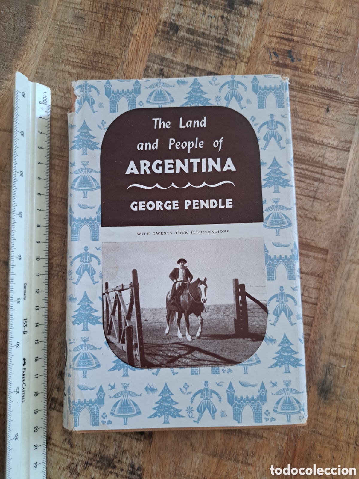 Libros de segunda mano: Jml The land and people of Argentina. George Pendle. 1957. 982/846. Numerado. En ingles.