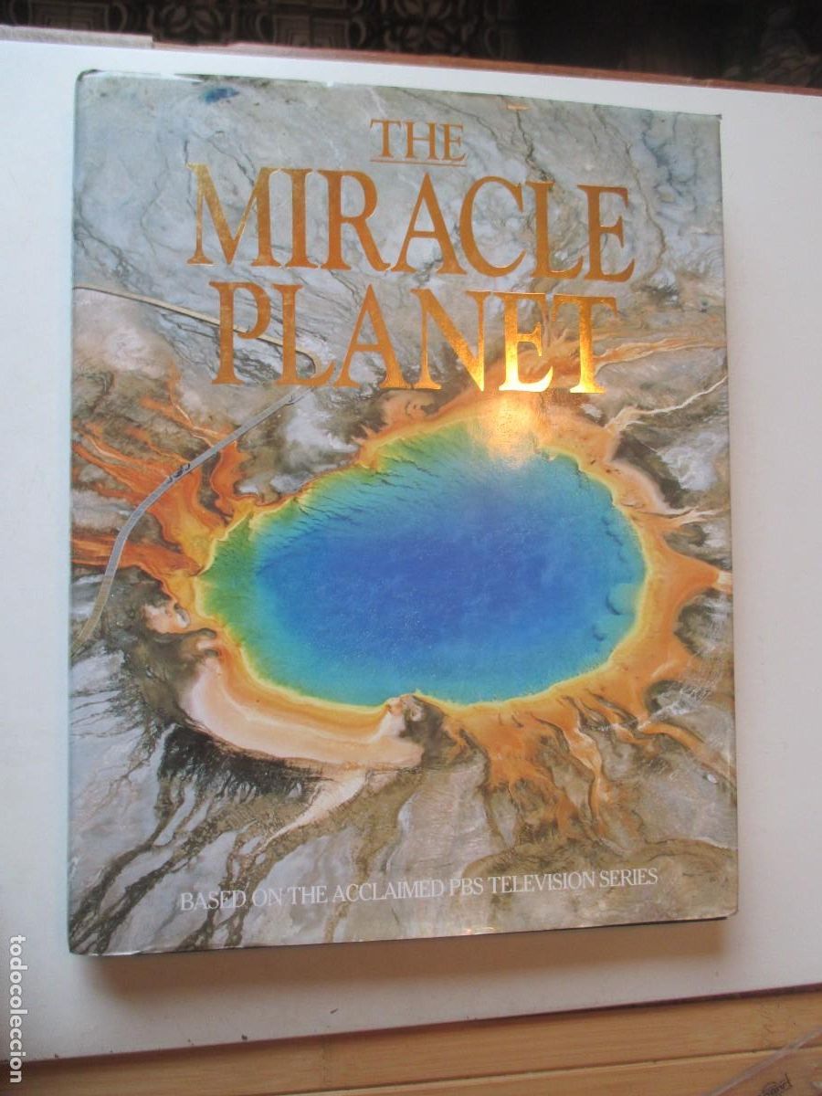 Libros de segunda mano: BRUCE BROWN , LANE MORGAN The miracle planet (Ingl&eacute;s) W41813