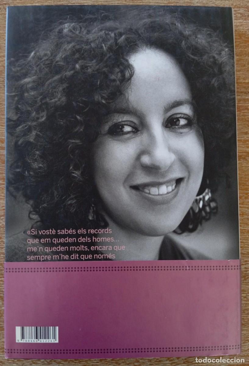 Libros de segunda mano: LA CA&Ccedil;ADORA DE COSSOS - NAJAT EL HACHMI - Foto 2