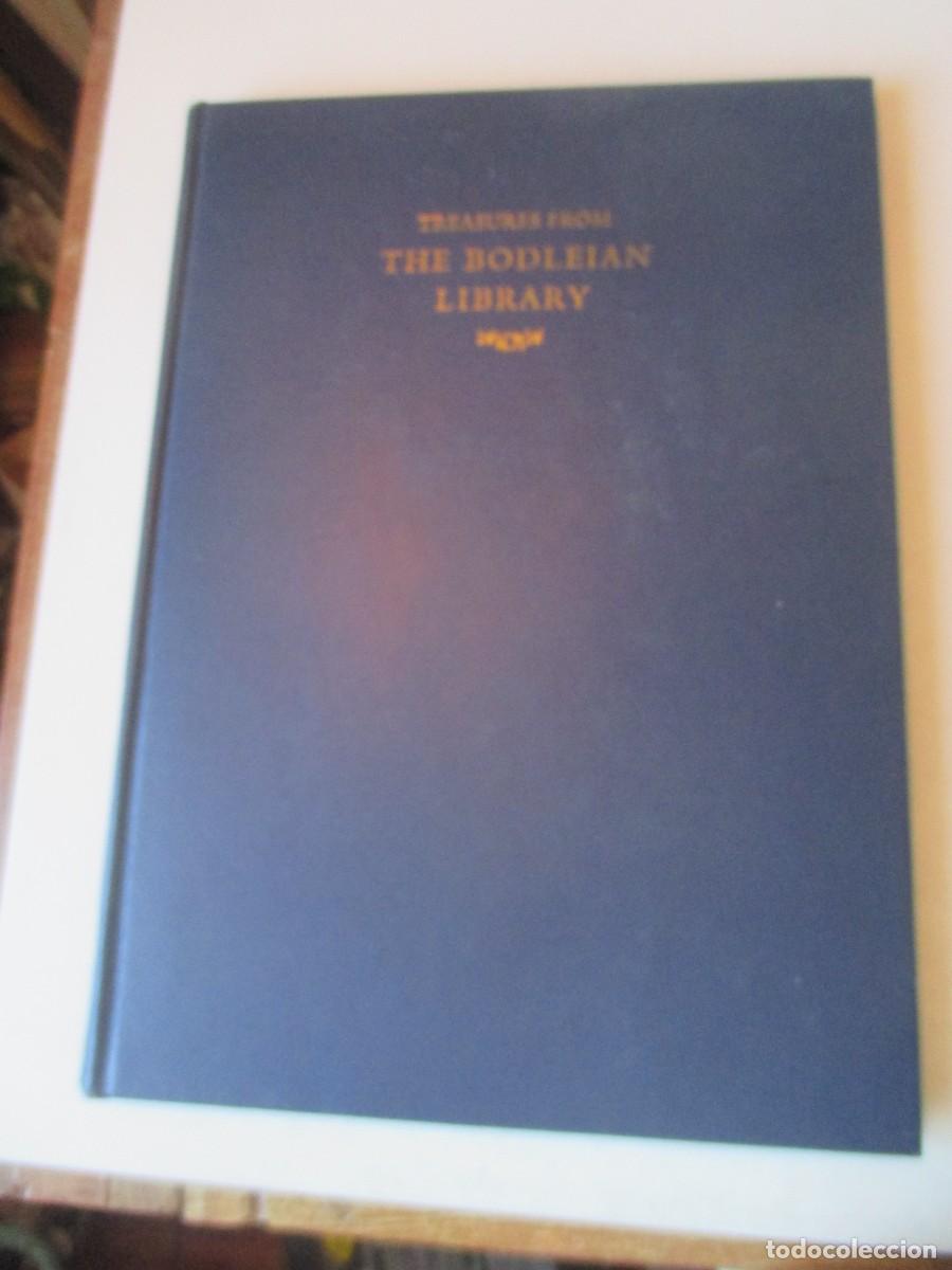 Libros de segunda mano: W.O. HASSALL Treasures from The Bodleain Library ( ingl&eacute;s) W42009