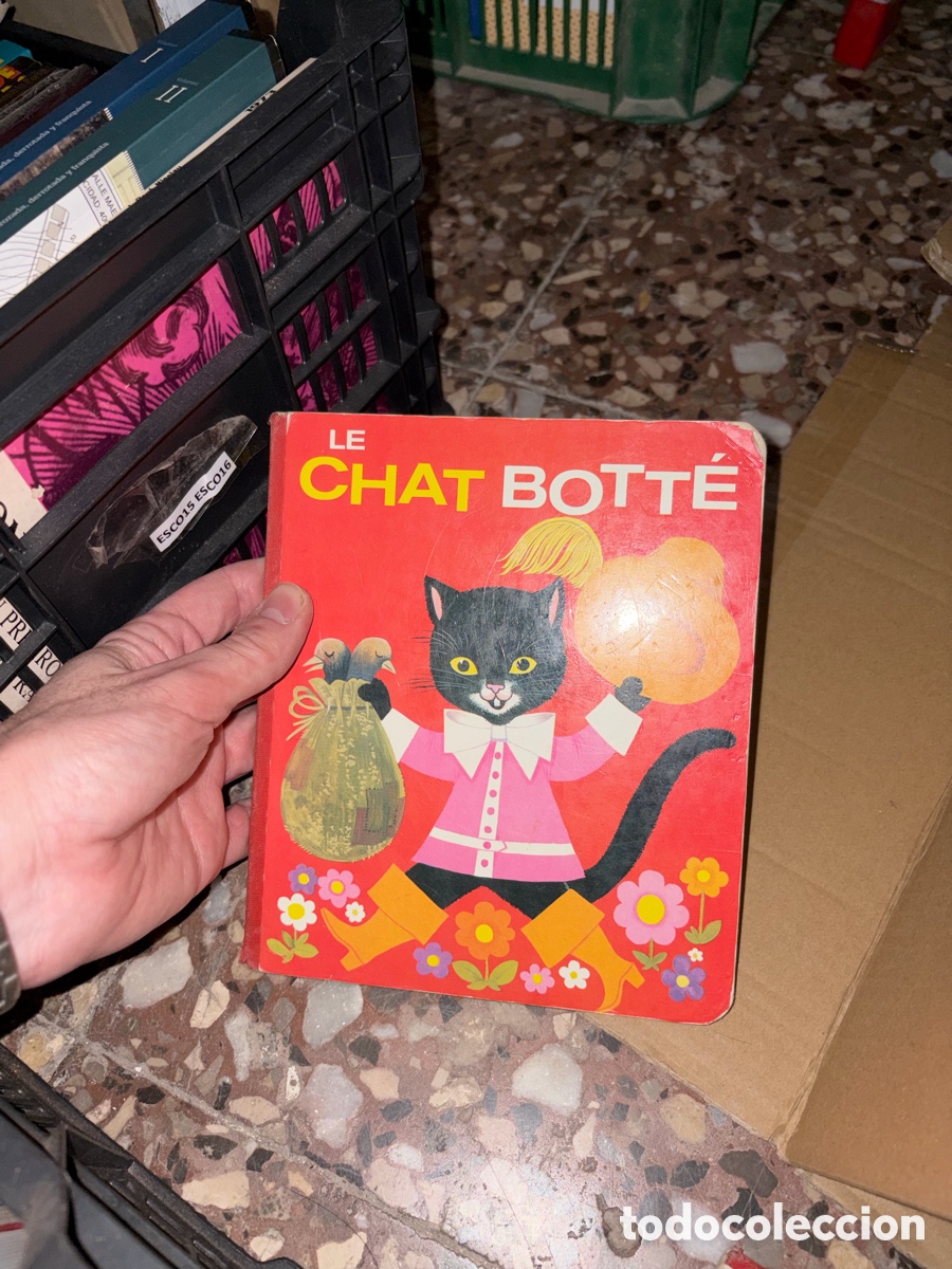 Libros de segunda mano: Esco15 LE CHAT BOTT&Eacute; hojas en carton&eacute;, el gato con botas en franc&eacute;s