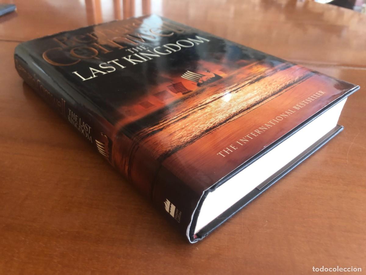 Libros de segunda mano: The last kingdom. Bernard Cornwell - Foto 2
