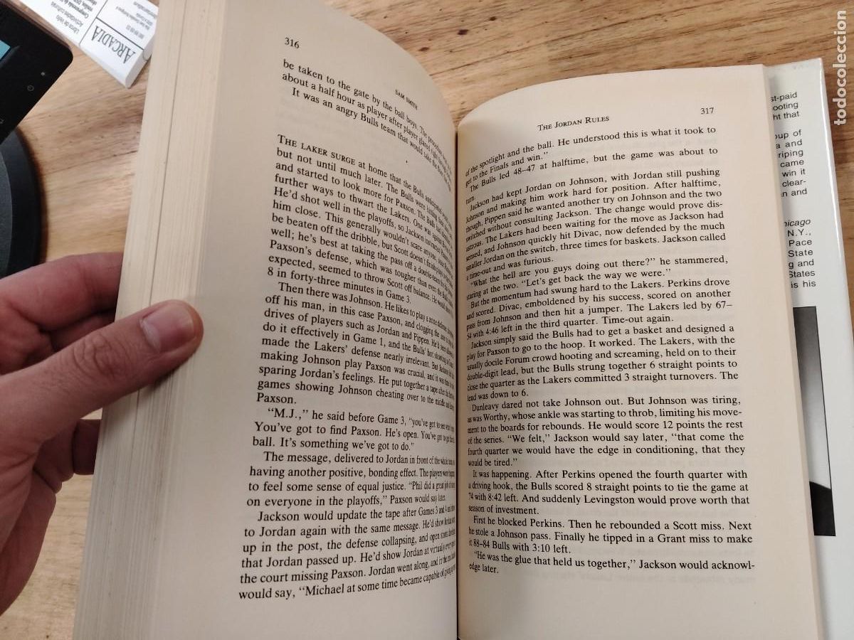 Libros de segunda mano: The Jordan Rules - Sam Smith - Ed. Simon & Schuster, 1992 - Foto 7