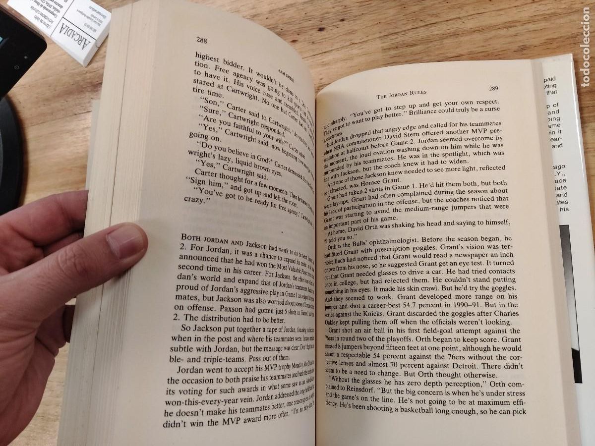 Libros de segunda mano: The Jordan Rules - Sam Smith - Ed. Simon & Schuster, 1992 - Foto 8