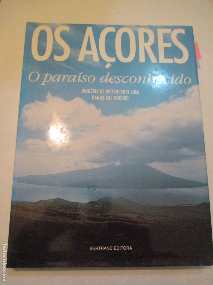 Second hand books: Os A&ccedil;ores O para&iacute;so desconhecido ( Portugu&eacute;s) W42598