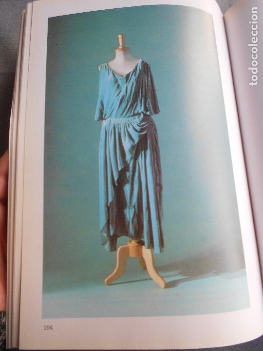 Libros de segunda mano: HISTORIA DE LA MODA. CURSO PRACTICO DE CORTE Y CONFECCION. - Foto 27