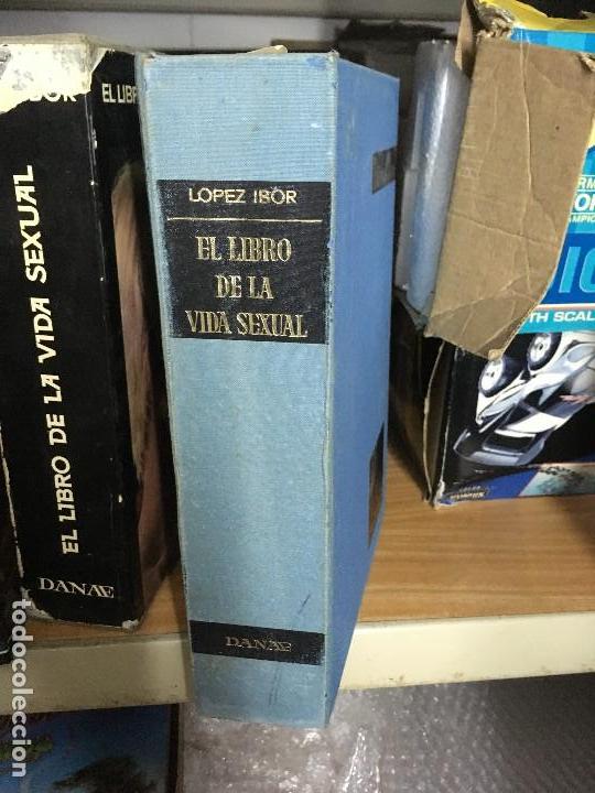 Libros de segunda mano: El libro de la vida sexual (L&oacute;pez Ibor) - Foto 1