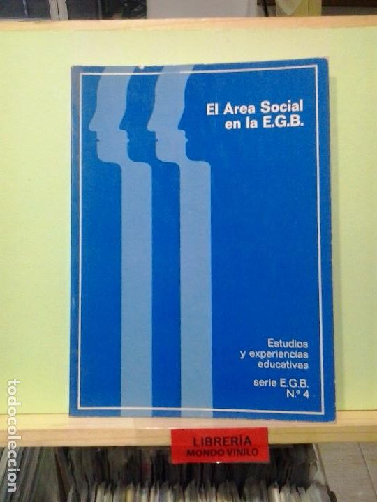 Libros de segunda mano: El area social en la E.G.B - Foto 1