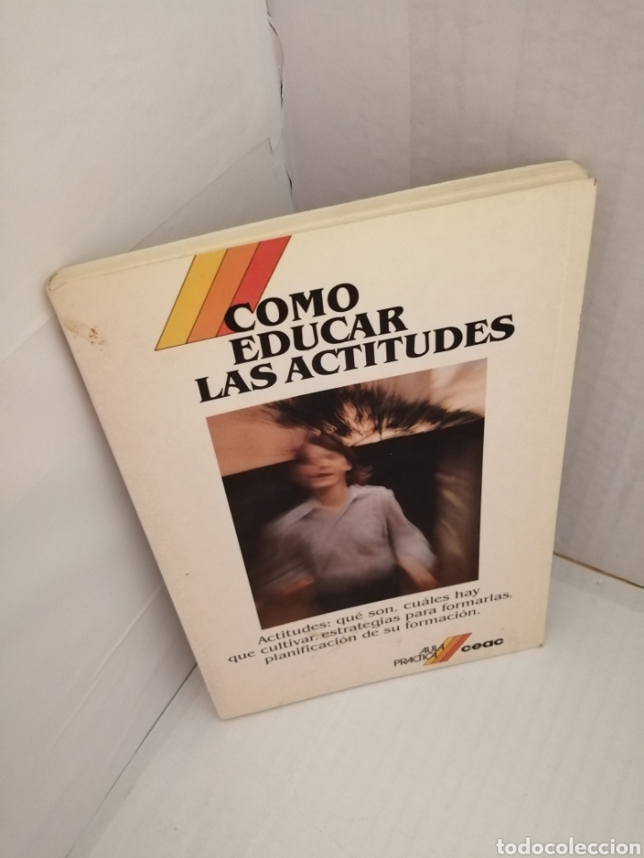 Libros de segunda mano: Como Educar las Actitudes (Primera edici&oacute;n) - Foto 3
