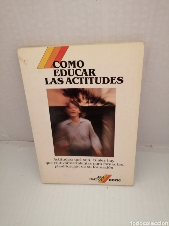 Libros de segunda mano: Como Educar las Actitudes (Primera edici&oacute;n) - Foto 1