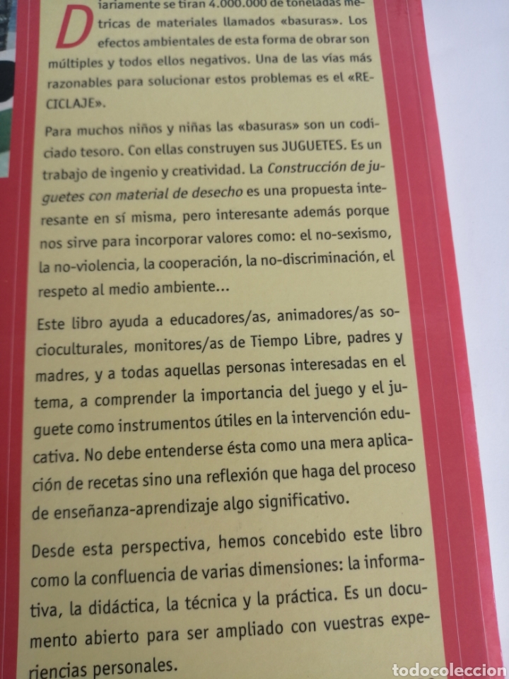 Libros de segunda mano: JUGUETES CON MATERIAL DE DESECHO - Foto 2