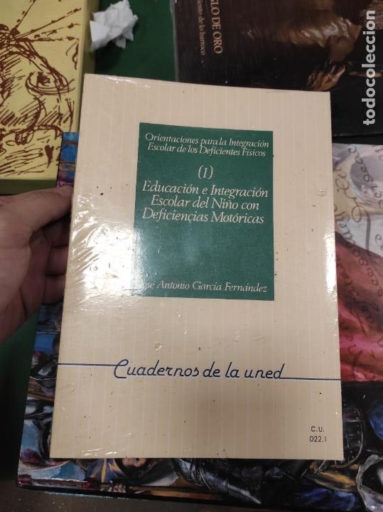 Libri di seconda mano: EDUCACION E INTEGRACI&Oacute;N ESCOLAR DEL NI&Ntilde;O CON DEFICENCIAS MOTORICAS Y 2 mas Jos&eacute; A. Garc&iacute;a Fern&aacute;ndez.