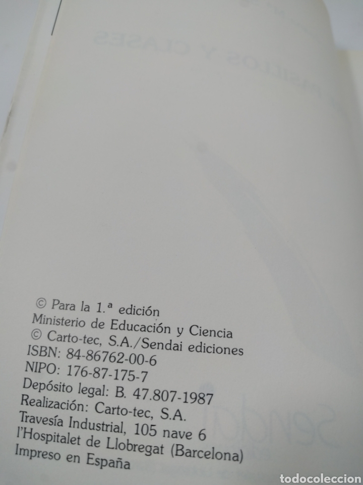 Libros de segunda mano: Entre pasillos y clases. Sendai ediciones. - Foto 6