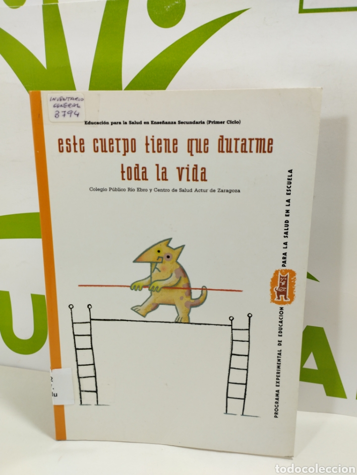 Second hand books: Este cuerpo tiene que durarme toda la vida.