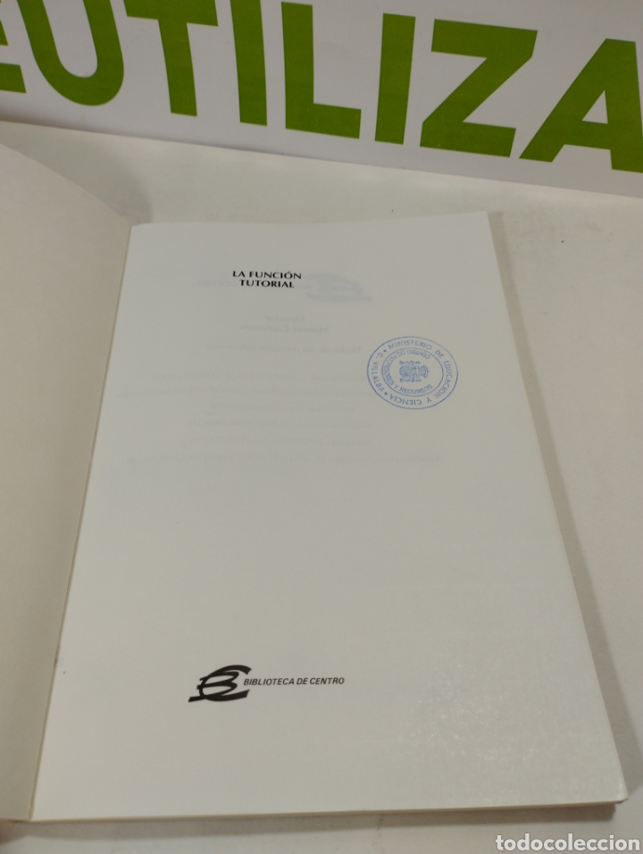 Libros de segunda mano: La funci&oacute;n tutorial. Biblioteca de centro. Castalia. - Foto 3