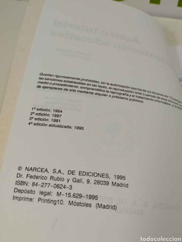 Libros de segunda mano: Acci&oacute;n tutorial y orientaci&oacute;n educativa. Narcea. - Foto 4