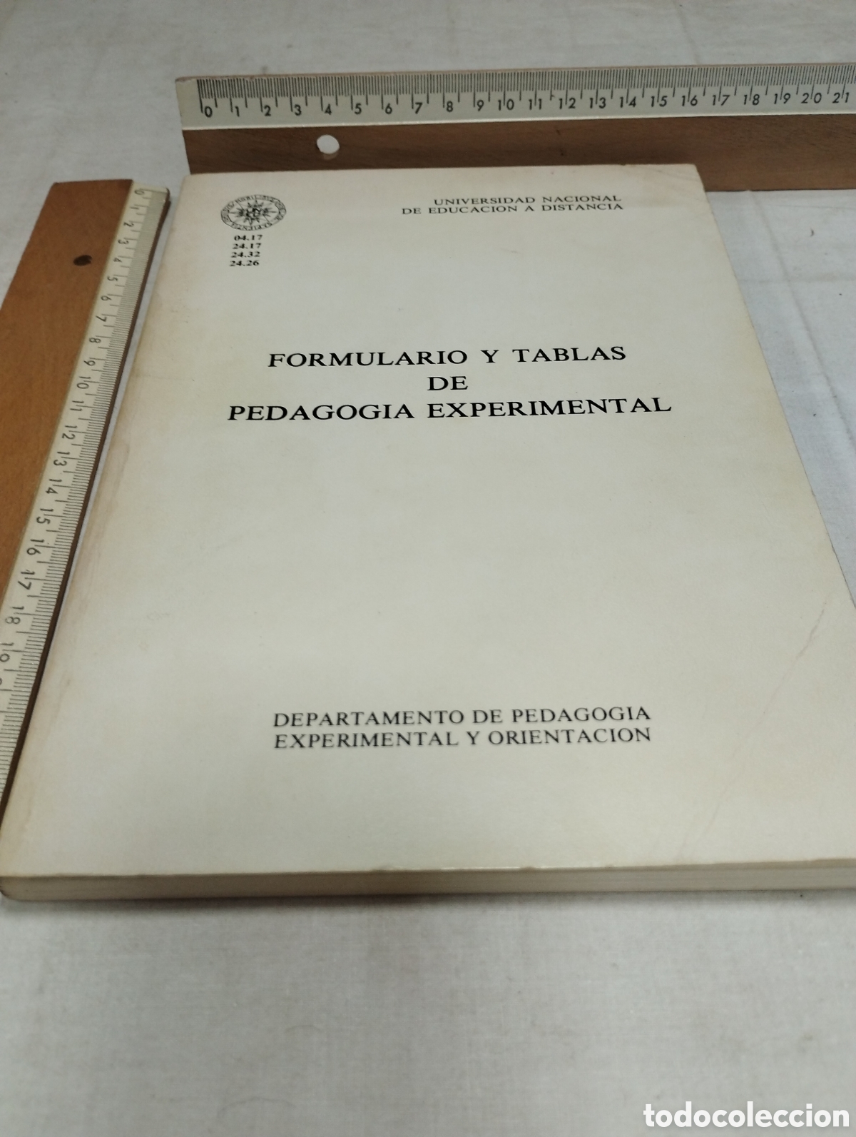 Libros de segunda mano: Formulario y tablas de pedagog&iacute;a experimental. UNED, 1983 - Foto 1