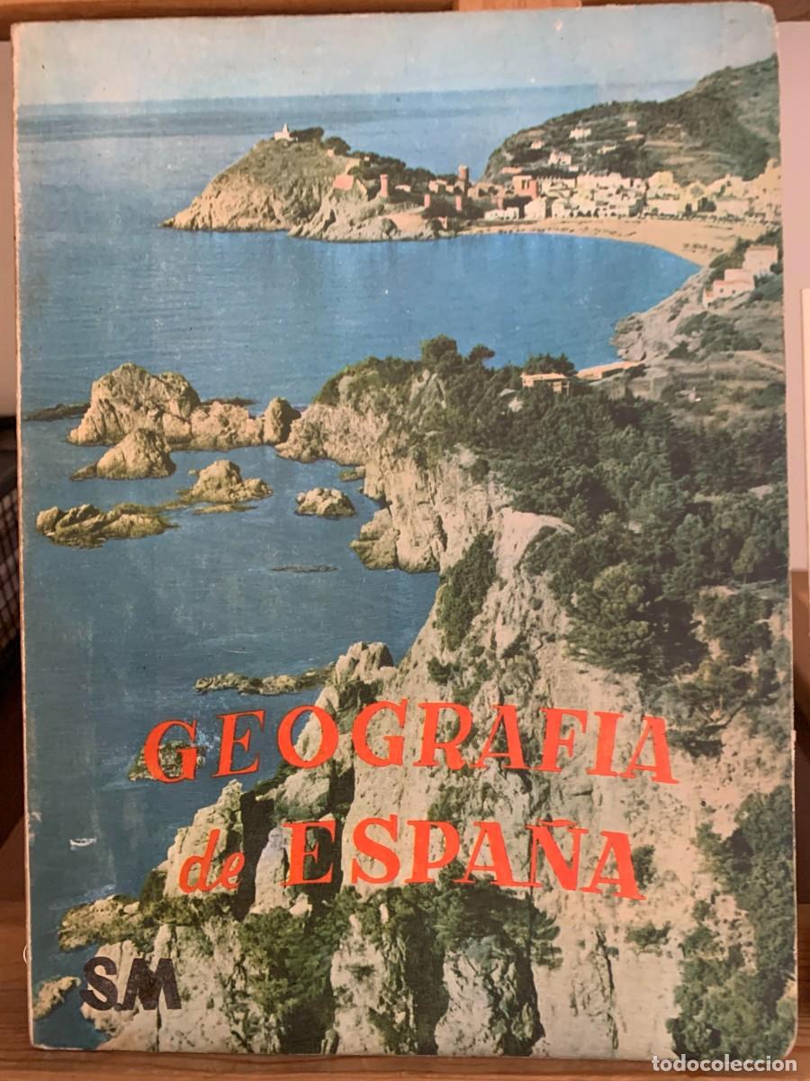 Libros de segunda mano: Geograf&iacute;a de Espa&ntilde;a Primer Curso Antonio M. Zub&iacute;a