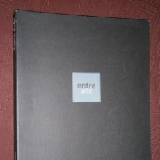 Libros de segunda mano: ENTRE ARTE POR VARIOS AUTORES, CATÁLOGO DE LA CAJA DE ASTURIAS EN GIJÓN 1998. Lote 28002030