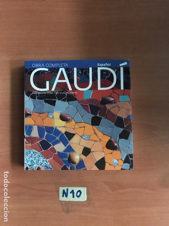 Libros de segunda mano: Gaud&iacute; - Foto 1