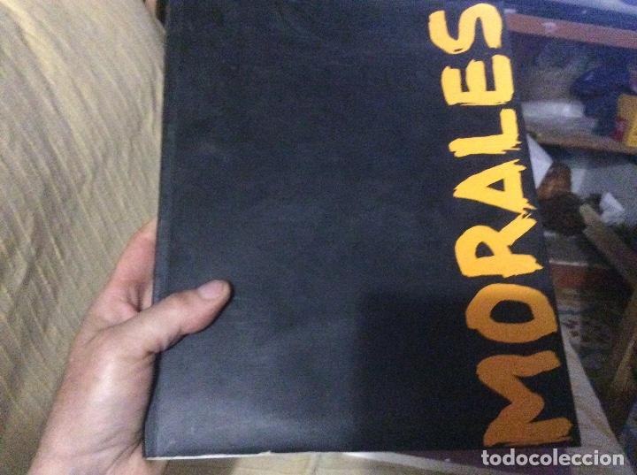 Gebrauchte B&uuml;cher: Morales, 50 a&ntilde;os de pintura. Gran formato, 276 p&aacute;ginas, 2006. Firmado creo que por autor