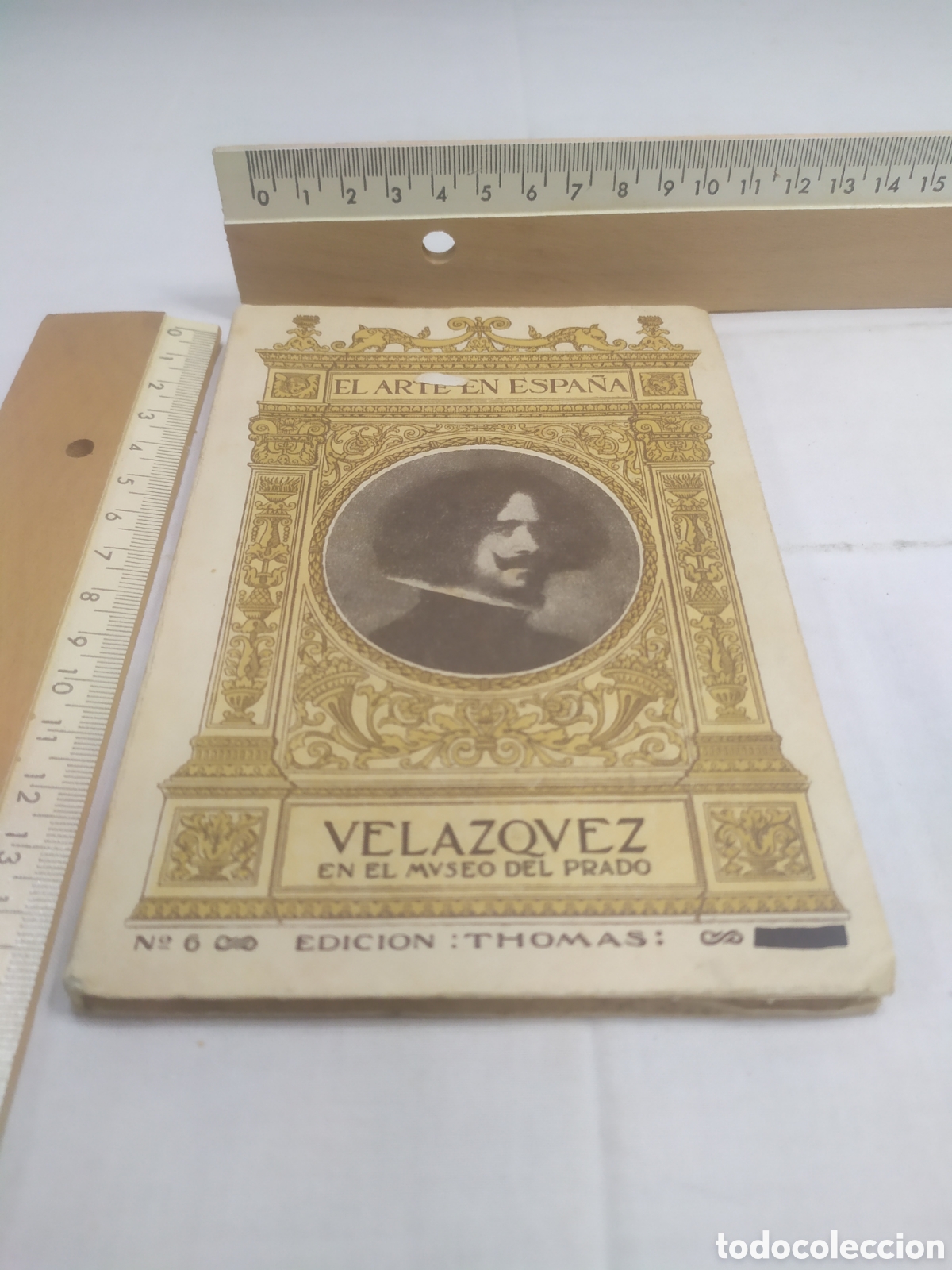 Libros de segunda mano: Vel&aacute;zquez en el museo del Prado. El arte en Espa&ntilde;a, 1950 KKB