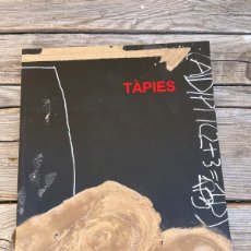 Libros de segunda mano: TAPIES. CATÁLOGO DE EXPOSICIÓN DE 1998.. Lote 403405644