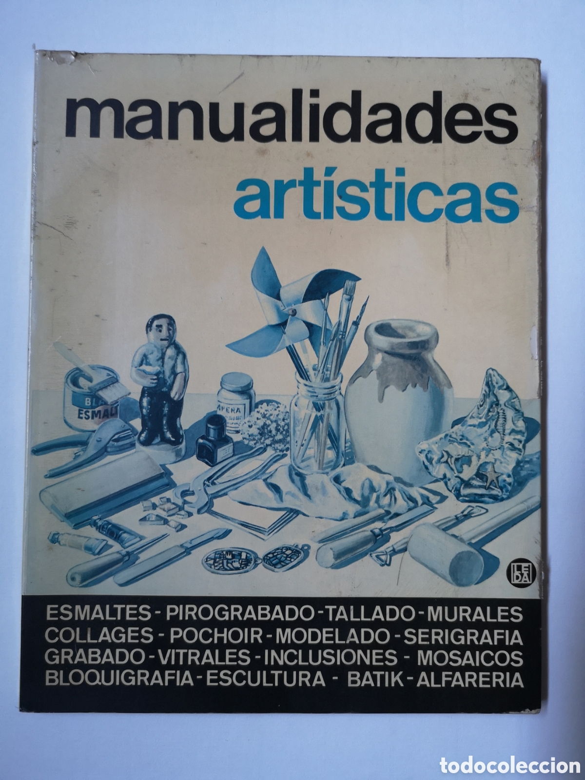 Libros de segunda mano: Libro Manualidades art&iacute;sticas - Foto 1