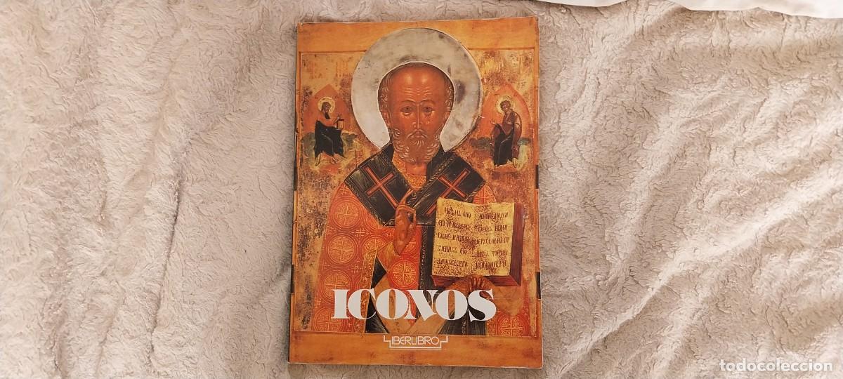 Libros de segunda mano: LIBRO FORMATO A 3 EN ESPA&Ntilde;OL ICONOS CON LAMINAS - Foto 1