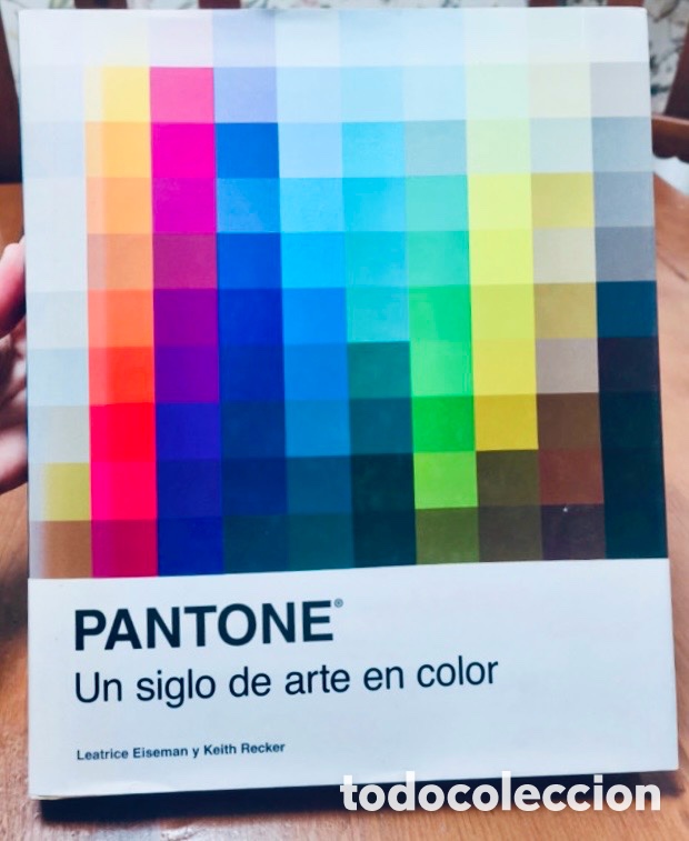 Libros de segunda mano: Pantone. un siglo de arte en color.