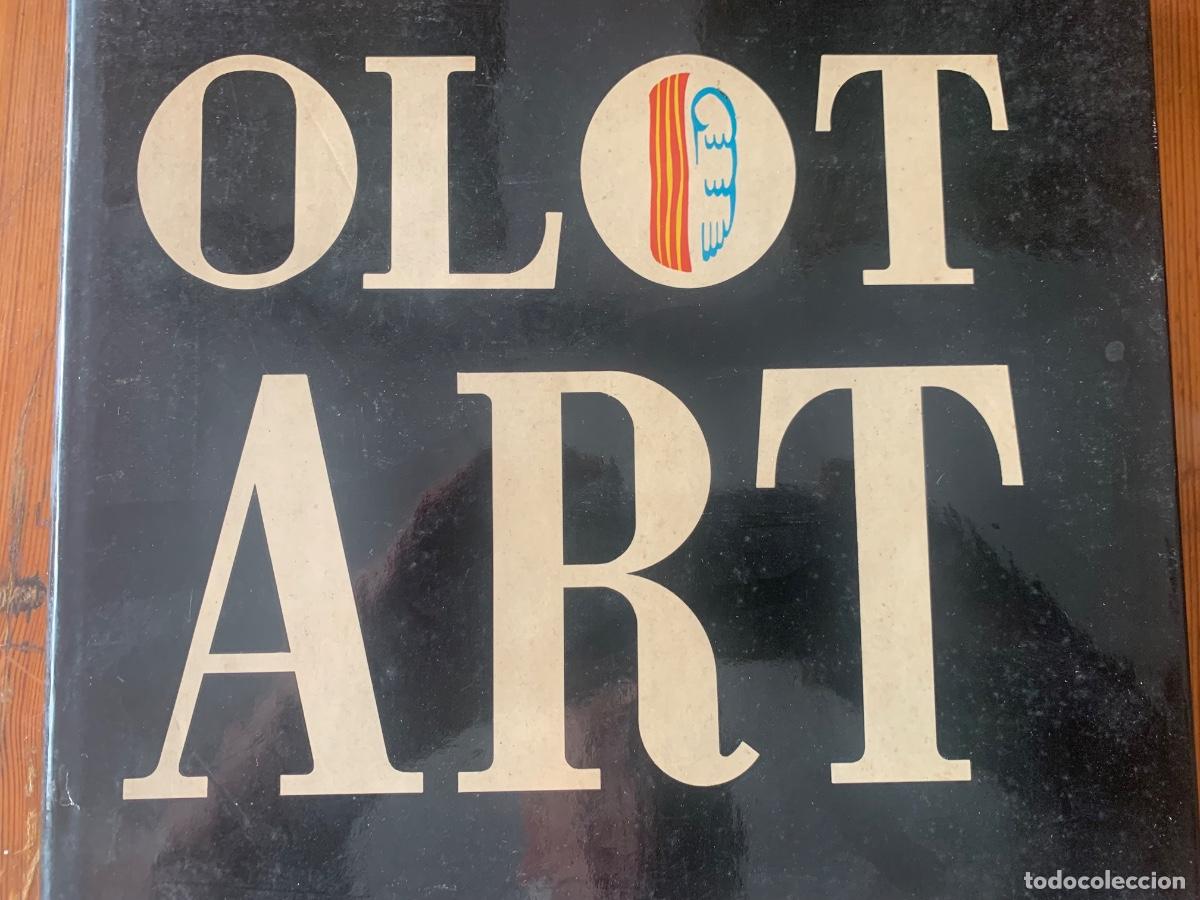 Libros de segunda mano: Olot Art. Dos-cents Anys de Pintura.