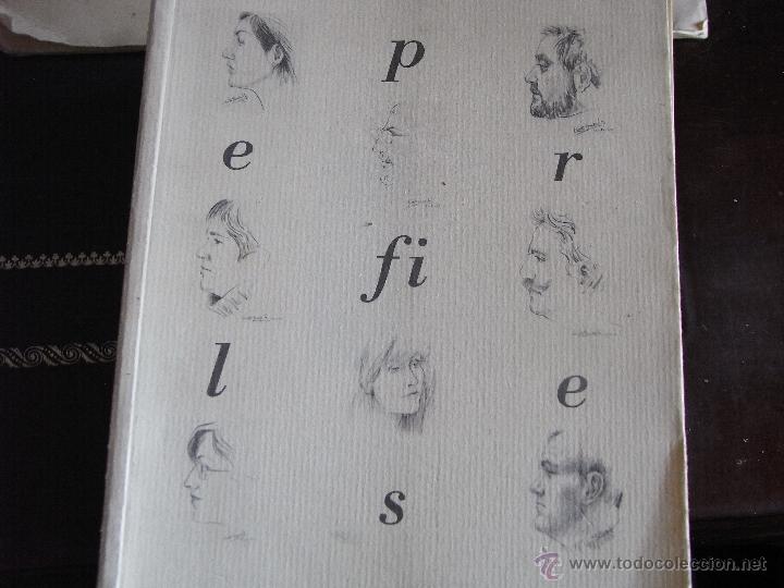 Libros de segunda mano: Perfiles. Varios autores. - Foto 1