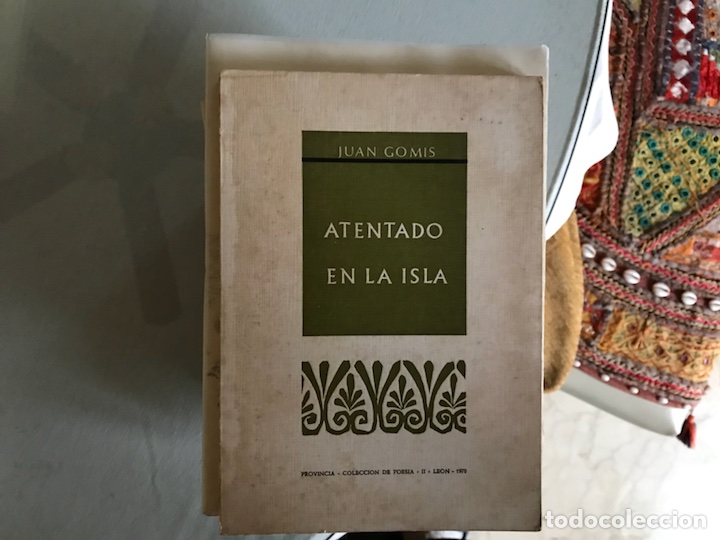 Libros de segunda mano: Atentado en la,isla. Juan Gomis - Foto 1