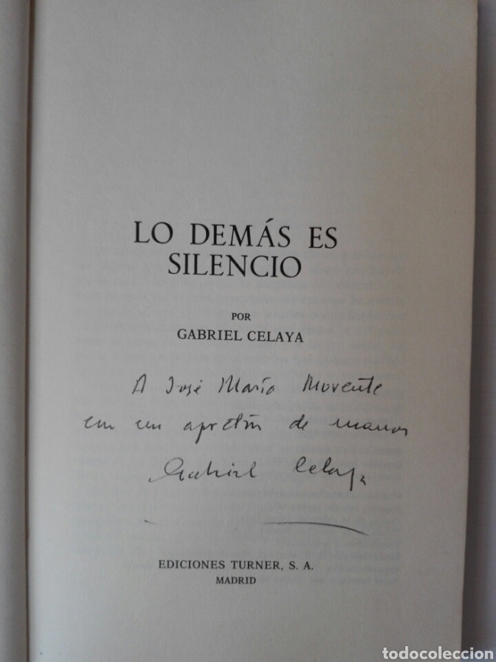 Libros de segunda mano: Lo dem&aacute;s es silencio. - Foto 2