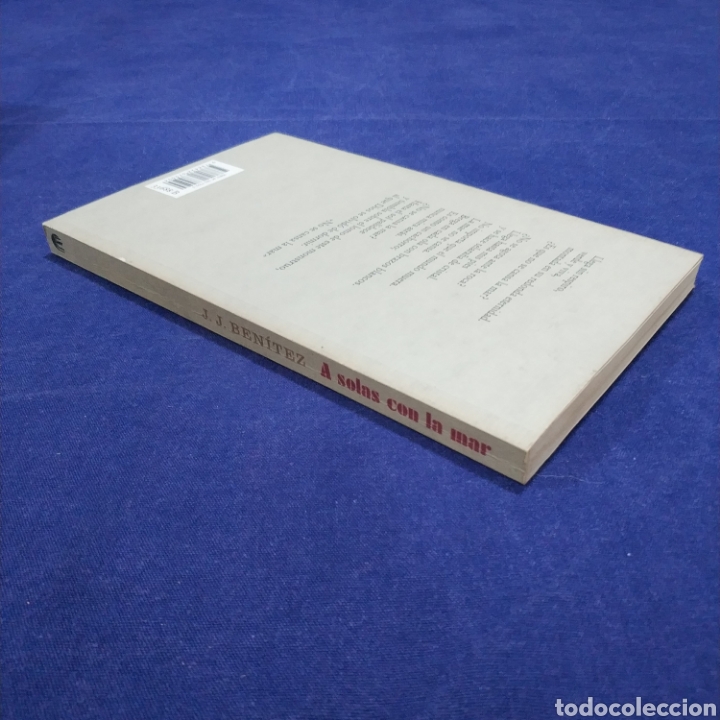Libros de segunda mano: A SOLAS CON LA MAR - J. J. BEN&Iacute;TEZ - Foto 2