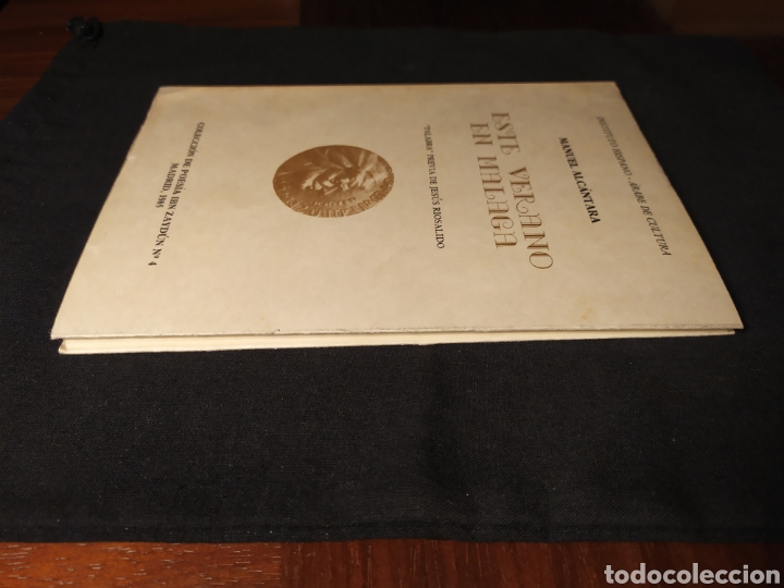 Libros de segunda mano: Este verano en M&aacute;laga. Manuel Alc&aacute;ntara - Foto 3