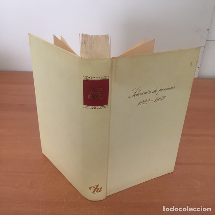 Libros de segunda mano: Pablo Neruda selecci&oacute;n de poemas - Foto 1