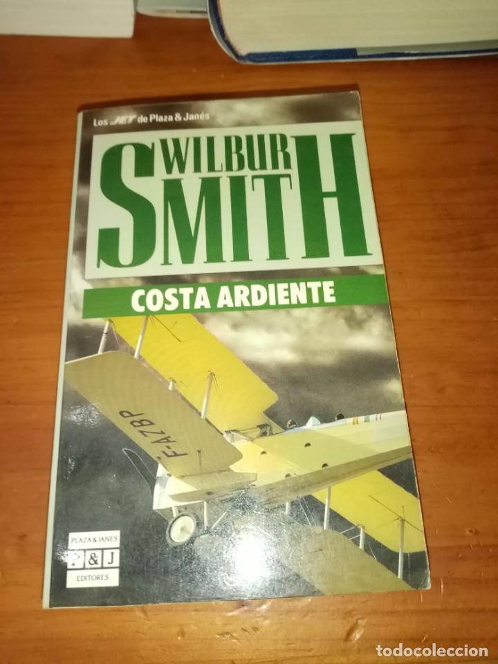 Libros de segunda mano: COSTA ARDIENTE. WILBUR SMITH. EST4B3 - Foto 1