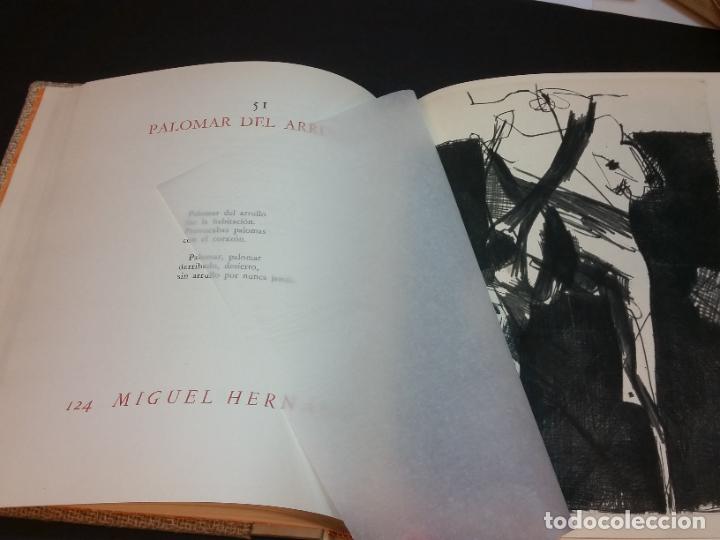Libros de segunda mano: 1969 - MIGUEL HERNÁNEZ - Poemas de amor. Con dos puntas secas de Millares - Foto 4 - 303968138