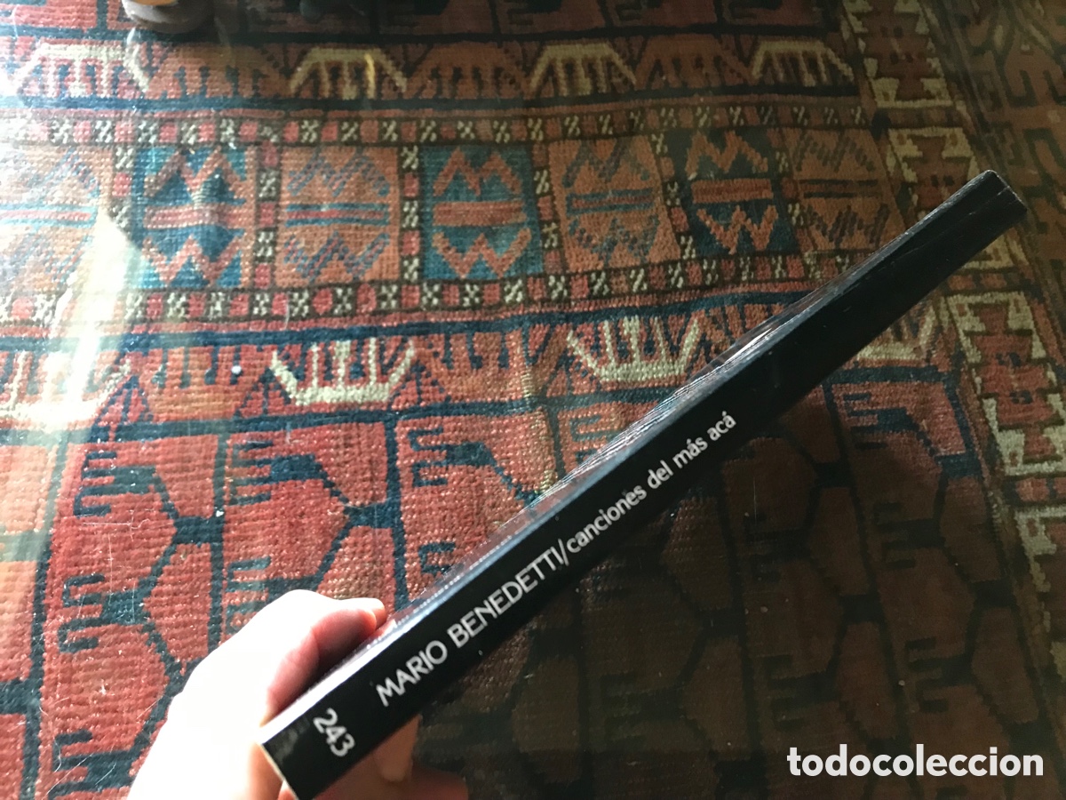 Libros de segunda mano: Canciones del m&aacute;s ac&aacute;. Mario Benedetti. Visor. Ex libris - Foto 2