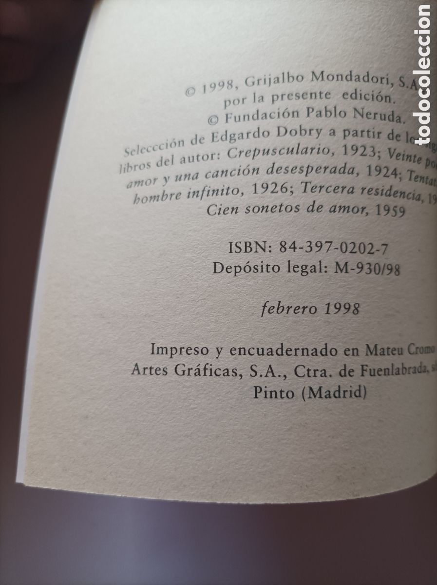 Libros de segunda mano: POES&Iacute;A DE AMOR. NERUDA. 1998. - Foto 2